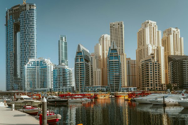 Découvrez dubai marina : le bijou de dubaï à explorer !
